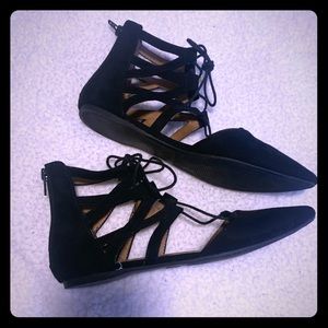 Mossimo tie up flats size 6.5